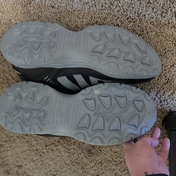 NWOT MENS SNEAKERS - Picture 4 of 4